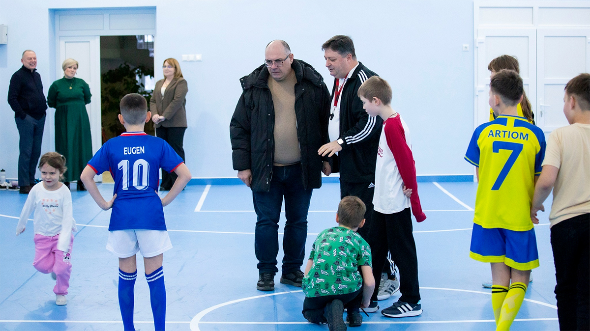 FOTO | Partidul Nostru: Redeschiderea sălii de sport a Centrului de Creație „M. Blanc” din Bălți – un nou angajament îndeplinit al primarului Alexandr Petkov