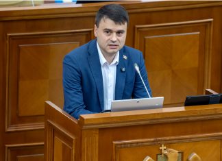 Proiectul, elaborat de fracțiunea Partidului Nostru pentru modificarea Legii cetățeniei, a fost lansat oficial în procedura legislativă: „Nu va fi trecut pe sub masă!”