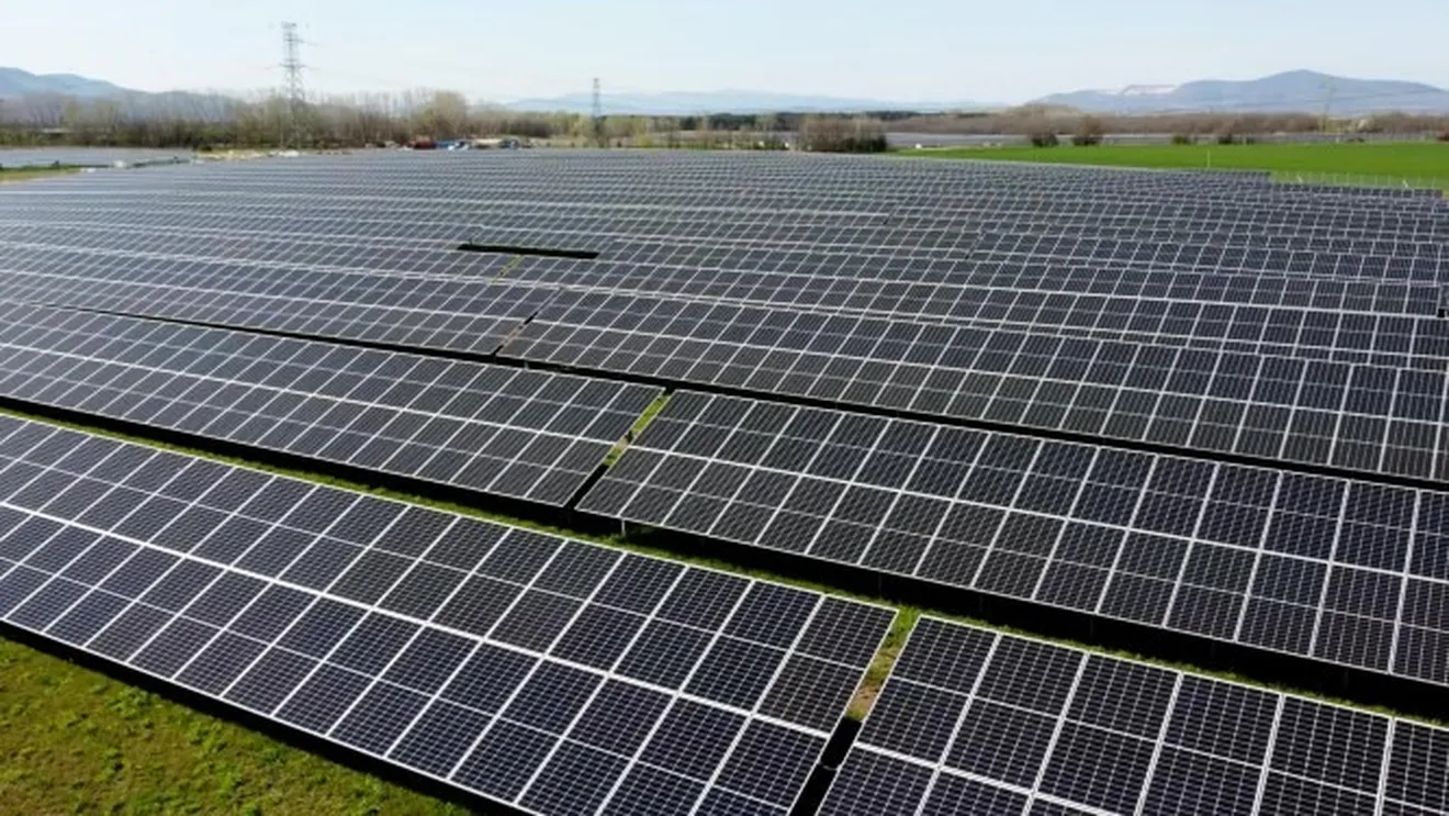 Panourile fotovoltaice au acoperit 18% din consumul de energie electrică al Germaniei în 2025