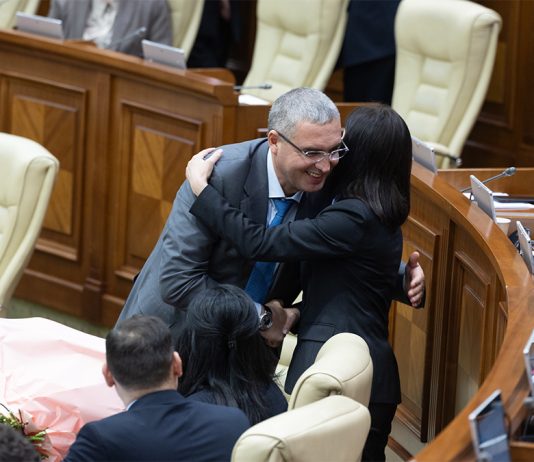 Un gest discret și plin de respect din partea lui Renato Usatîi