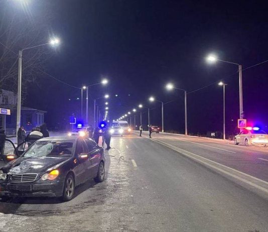 Accident tragic la Strășeni: un copil a murit, iar altul este în stare gravă după ce au fost loviți pe trecerea de pietoniaz