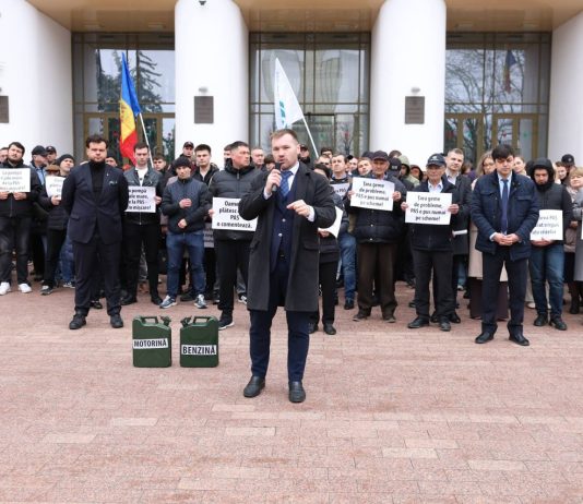 „Coridorul rușinii” la Parlament: MAN cere intervenții urgente în criza carburanților