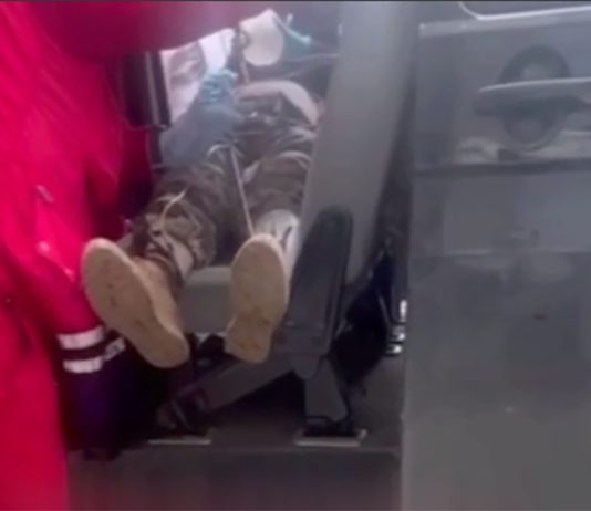 BREAKING NEWS | Un ofițer de recrutare a fost ucis în timp ce împărțea documente de mobilizare