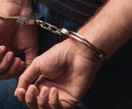 HOT News | Un bărbat din Republica Moldova a fost arestat după ce a jefuit mai multe case de vacanță din Buzău