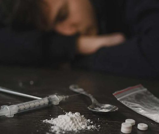 Alarmă privind consumul de droguri în rândul tinerilor: mortalitatea a crescut de peste cinci ori în șase ani