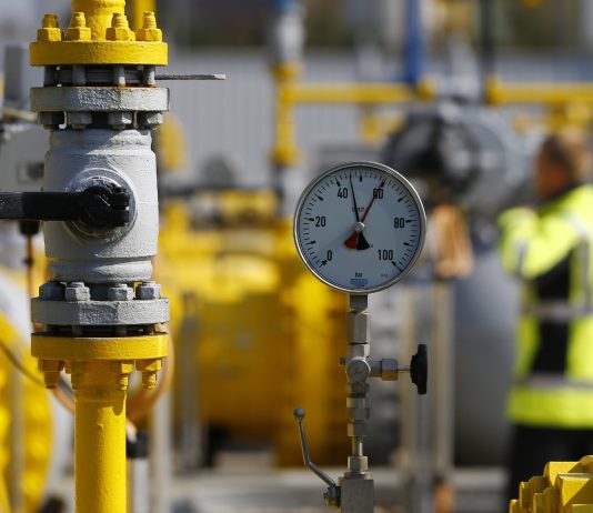 DOSAR EXPLOZIV pe piața gazelor: Un furnizor privat de gaze, suspendat în plină liberalizare a pieței. Decizie controversată a Consiliului de Investiții