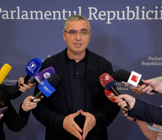 Renato Usatîi, vicepreședintele Comisiei pentru securitate, propune măsuri noi de securitate în armată după tragedia de la Cahul: controale mai stricte și reguli clare pentru utilizarea armelor