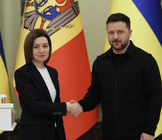 POLITICO | UE pregătește „integrarea treptată” pentru Ucraina și Moldova. Cum vrea să mențină candidații în cercul său