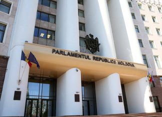 Partidul Nostru cere dublarea timpului de lucru al Comisiei de anchetă privind escrocheriile telefonice. Usatîi vrea să fie audiat și să prezinte date despre 100 000 de victime moldovene